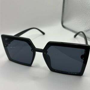 Black Square Oversized Sunglasses